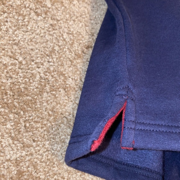 ⚽️Carters pullover sweater- size 2t - Picture 4 of 4